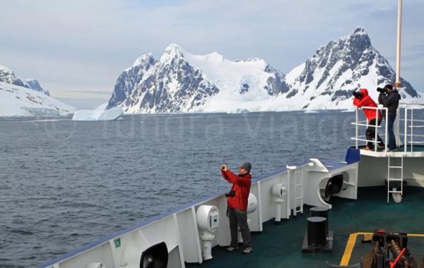 Viaje a la Antártida: tipos de barcos
